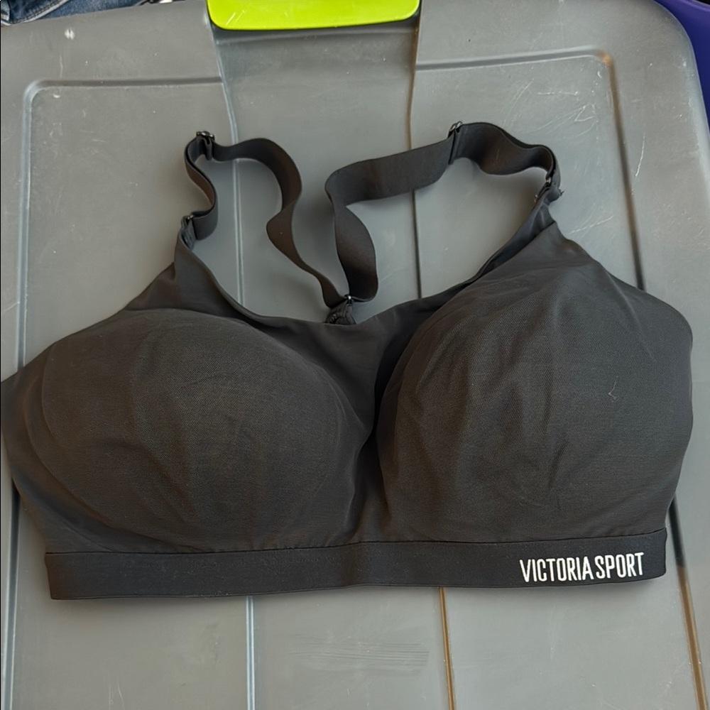 Victoria’s Secret Sport 36DD Black Sports Bra